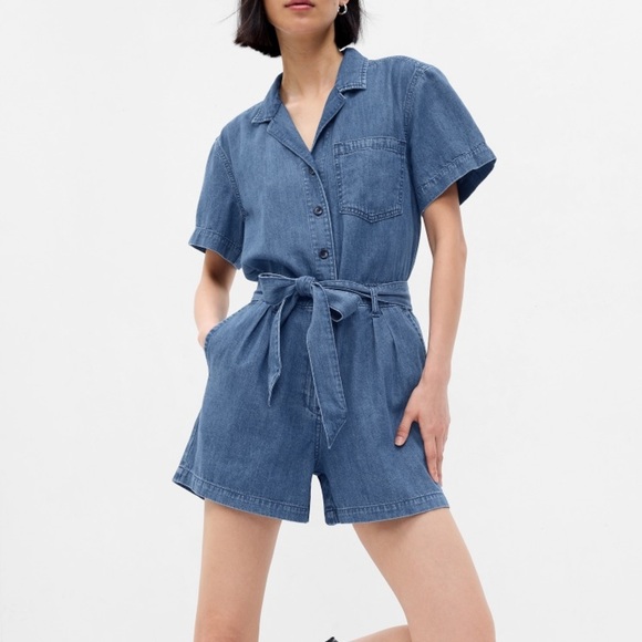 GAP Denim Romper - Picture 1 of 10